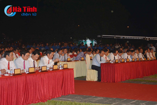 dac sac chuong trinh nghe thuat coi thieng dong loc