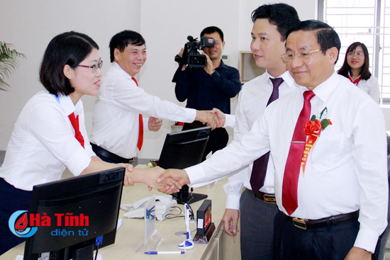 khai truong trung tam hanh chinh cong tinh ha tinh