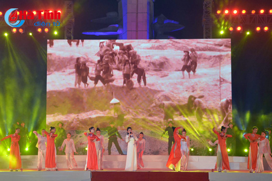 dac sac chuong trinh nghe thuat coi thieng dong loc