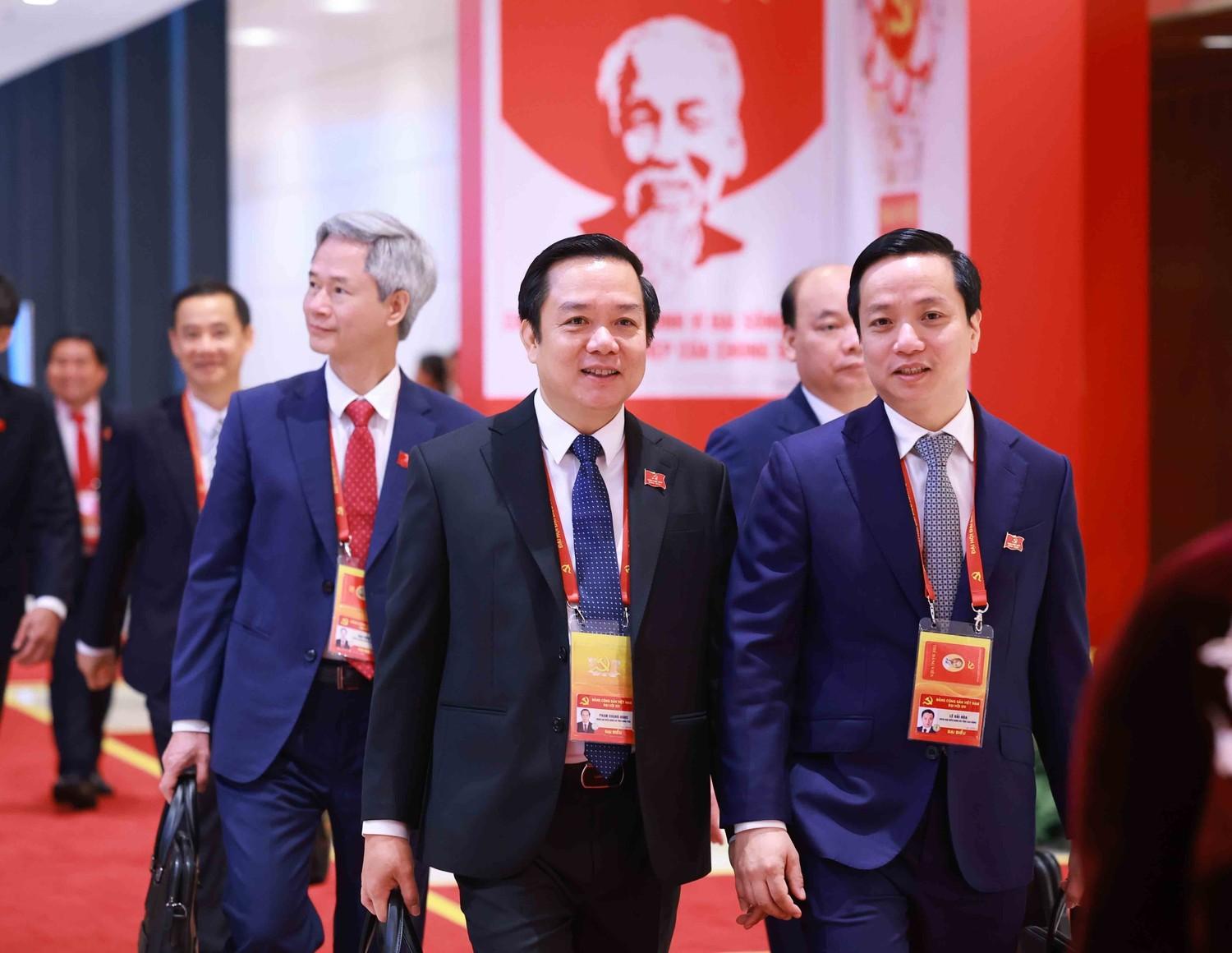 Đại hội sẽ thảo luận, thông qua các văn kiện quan trọng gồm: Báo cáo chính trị của Ban Chấp hành Trung ương khóa XIII tại Đại hội đại biểu toàn quốc lần thứ XIV; Báo cáo tổng kết một số vấn đề lý luận và thực tiễn về công cuộc Đổi mới theo định hướng xã hội chủ nghĩa trong 40 năm qua ở Việt Nam; Báo cáo tổng kết 15 năm thi hành Điều lệ Đảng (2011 - 2025) và đề xuất định hướng bổ sung, sửa đổi Điều lệ Đảng; Báo cáo kiểm điểm sự lãnh đạo, chỉ đạo của Ban Chấp hành Trung ương Đảng khóa XIII.