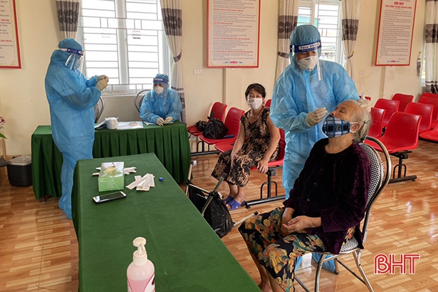 Hà Tĩnh: 75 trường hợp về từ BV Việt Đức âm tính lần 1 với virus SARS-CoV-2