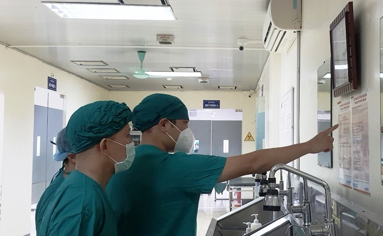 Bệnh viện Trung ương hỗ trợ BVĐK tỉnh nâng cao kiểm soát nhiễm khuẩn