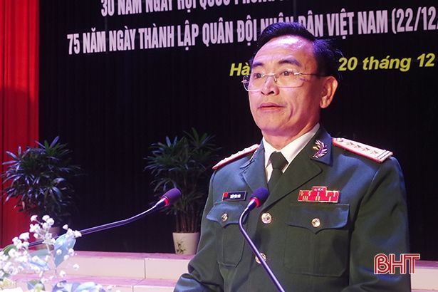 Hà Tĩnh mít tinh kỷ niệm 75 năm ngày thành lập Quân đội nhân dân Việt Nam
