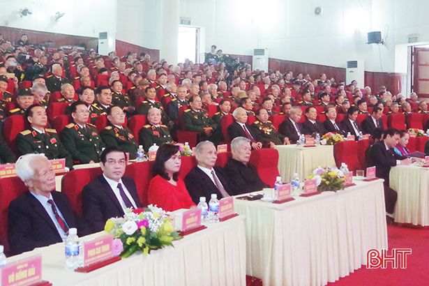 Hà Tĩnh mít tinh kỷ niệm 75 năm ngày thành lập Quân đội nhân dân Việt Nam