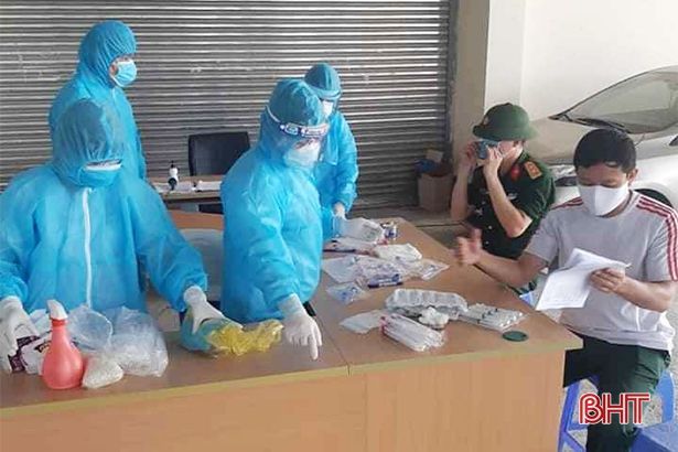 255 cán bộ y tế ngoài công lập ở Hà Tĩnh tình nguyện tham gia phòng chống Covid-19