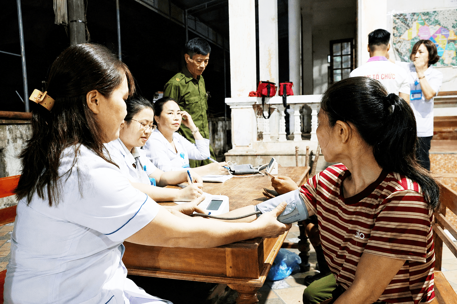 Đến nay, trên 51,6% người dân Hà Tĩnh đã được khám sàng lọc, khám sức khỏe định kỳ. bqbht_br_3a-3716.jpg