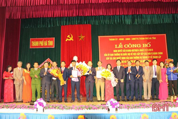 Hà Tĩnh công bố thành lập Đảng bộ và đơn vị hành chính các xã, thị trấn
