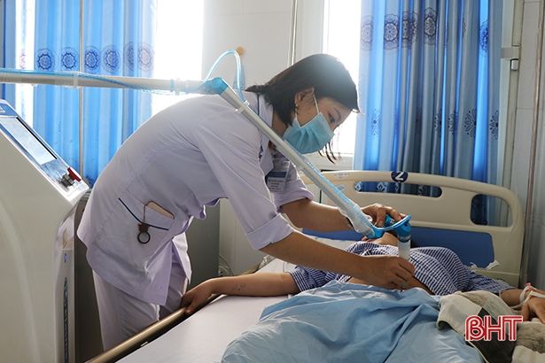 Bệnh viện Hà Tĩnh ứng dụng công nghệ Plasma lạnh điều trị vết thương chậm lành