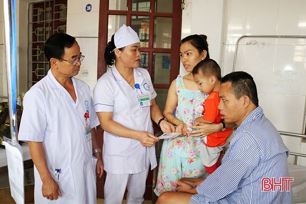 Xây dựng hình ảnh đẹp về đội ngũ y tế Hà Tĩnh, đáp ứng sự hài lòng của người dân