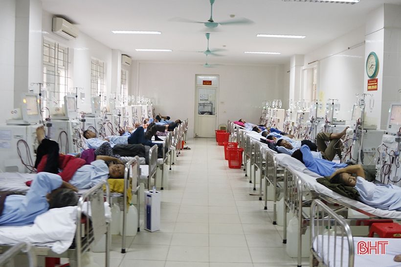 Lãnh đạo Trung ương và Hà Tĩnh trao hơn 700 suất quà tết cho các bệnh nhân tại BVĐK tỉnh