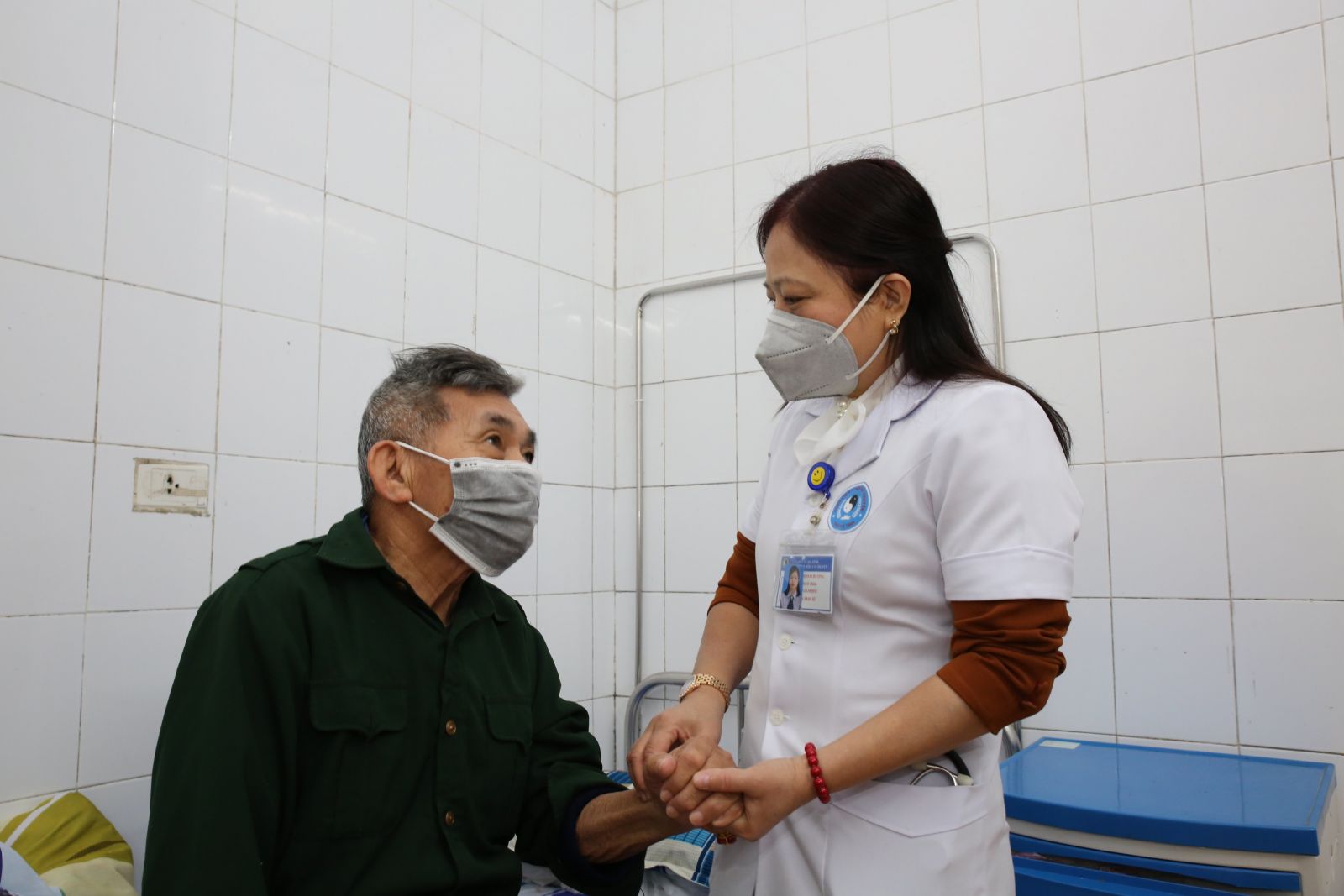 “Đông - Tây y kết hợp phục hồi chức năng” giúp nhiều bệnh nhân Hà Tĩnh khỏi bệnh