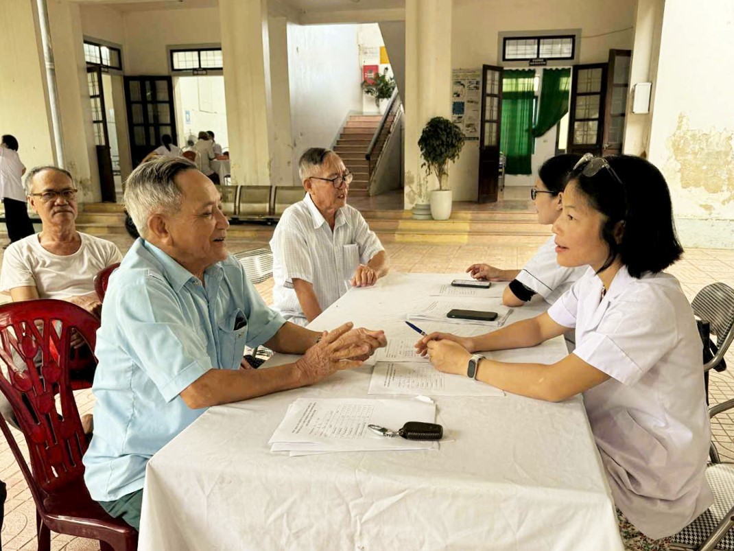 Bệnh viện Sức khỏe tâm thần tiến hành tầm soát các bệnh lý cho người dân. bqbht_br_y-te-4a.jpg